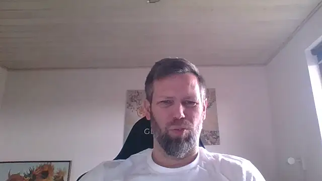 Snapshot of Gotta1 chatting on 03/01/26, 12:16 Gotta1 online show from 03/01/26, 12:16