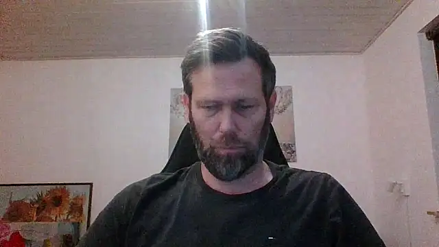 Snapshot of Gotta1 chatting on 11/03/25, 04:10 Gotta1 online show from 11/03/25, 04:10