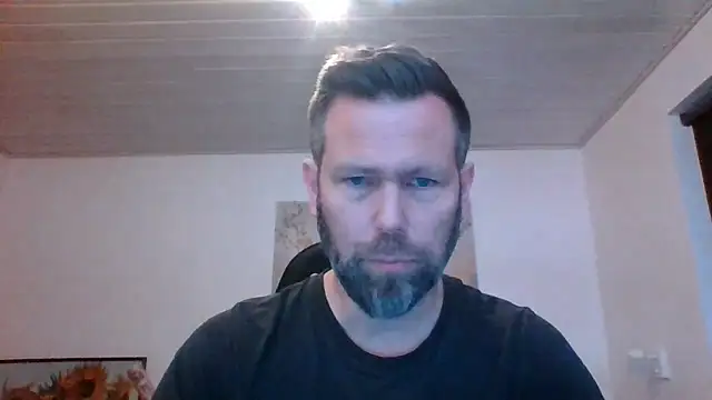 Snapshot of Gotta1 chatting on 12/05/25, 03:21 Gotta1 online show from 12/05/25, 03:21