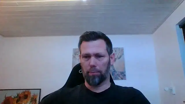 Snapshot of Gotta1 chatting on 02/22/26, 08:32 Gotta1 online show from 02/22/26, 08:32