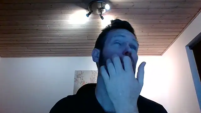 Snapshot of Gotta1 chatting on 12/28/24, 06:49 Gotta1 online show from 12/28/24, 06:49