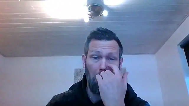 Snapshot of Gotta1 chatting on 02/16/26, 04:27 Gotta1 online show from 02/16/26, 04:27