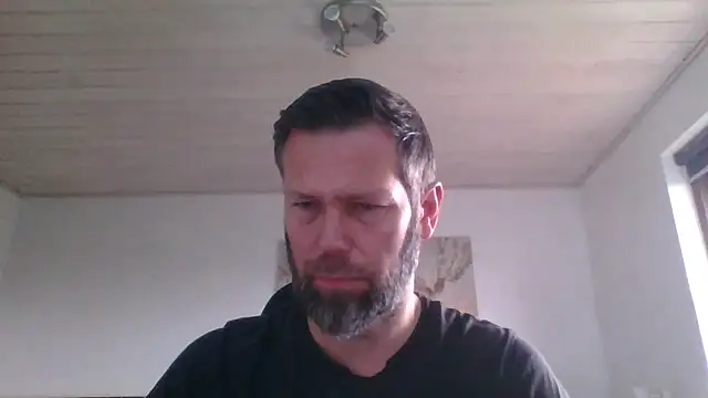 Snapshot of Gotta1 chatting on 11/02/25, 08:19 Gotta1 online show from 11/02/25, 08:19