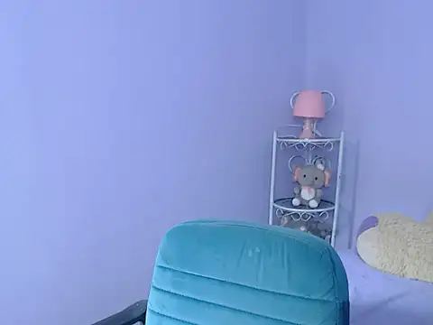 Snapshot of Saloo_uwu chatting on 02/14/25, 03:26 Saloo uwu online show from 02/14/25, 03:26