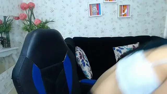 Snapshot of Saloo_uwu chatting on 02/08/25, 03:31 Saloo uwu online show from 02/08/25, 03:31