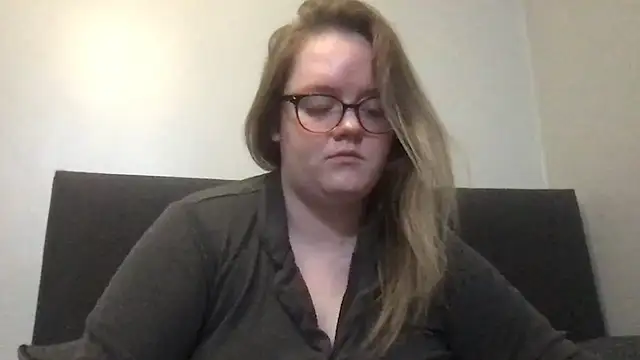 honeyyy24 online show from 11/24/25, 12:32