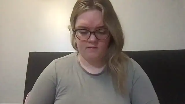 honeyyy24 online show from 03/08/26, 02:31