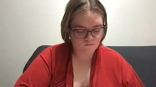 honeyyy24 online show from 04/03/26, 11:33