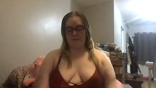 honeyyy24 online show from 10/15/25, 04:59