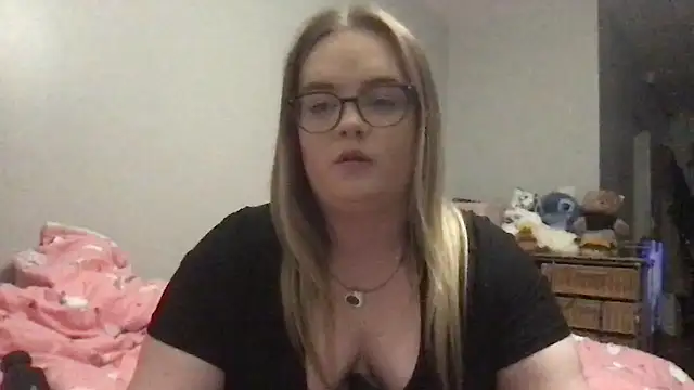 honeyyy24 online show from 10/09/25, 09:59