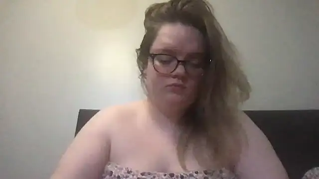 honeyyy24 online show from 01/11/26, 07:10