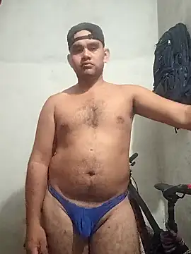 Snapshot of travieso2893 chatting on 10/01/25, 03:00 travieso2893 online show from 10/01/25, 03:00