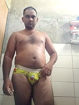 Snapshot of travieso2893 chatting on 03/03/25, 06:35 travieso2893 online show from 03/03/25, 06:35