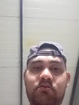 travieso2893 online show from 05/12/26, 01:57