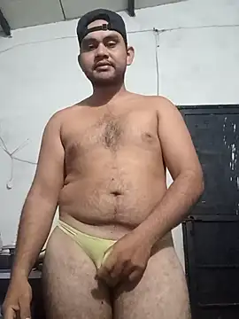 travieso2893 online show from 11/28/25, 03:39