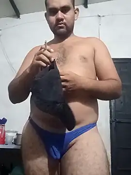 travieso2893 online show from 10/24/25, 02:43