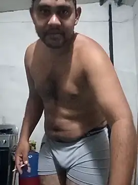 travieso2893 online show from 02/25/26, 02:56