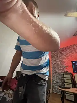 Nikolaiyy online show from 04/09/26, 09:54