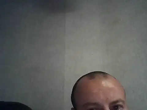 Nikolaiyy online show from 12/23/25, 01:38