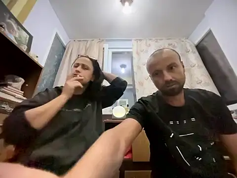 Nikolaiyy online show from 10/15/25, 08:39