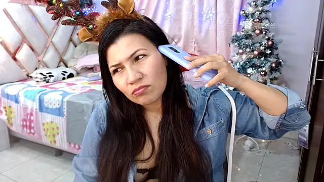 nahomi star model online show from 01/08/25, 03:08