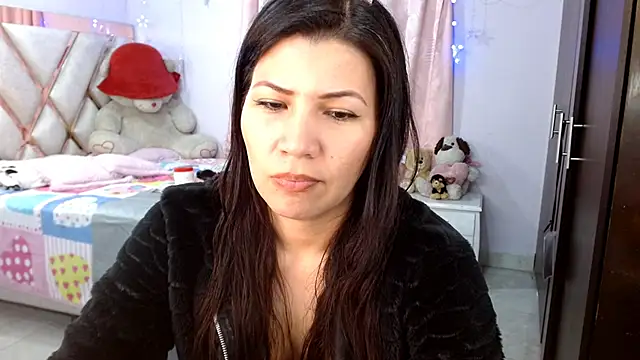 nahomi star model online show from 01/09/25, 02:01
