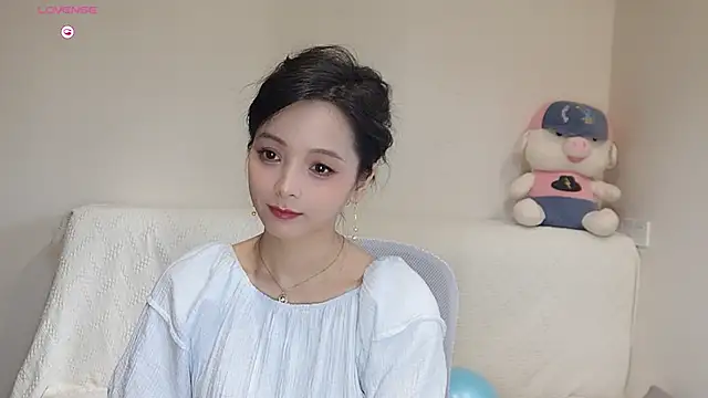 judy522 online show from 10/15/25, 04:33