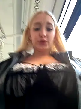 Milkyy wway online show from 10/19/25, 06:27