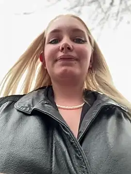 Milkyy wway online show from 03/20/25, 02:32