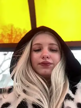 Milkyy wway online show from 03/04/25, 08:02