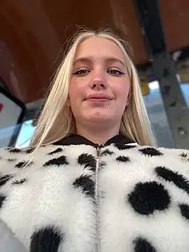 Milkyy wway online show from 03/15/25, 07:42