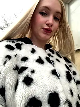 Milkyy wway online show from 03/07/25, 07:41