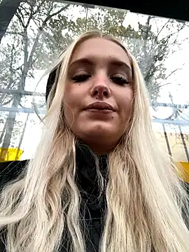 Milkyy wway online show from 10/20/25, 06:26