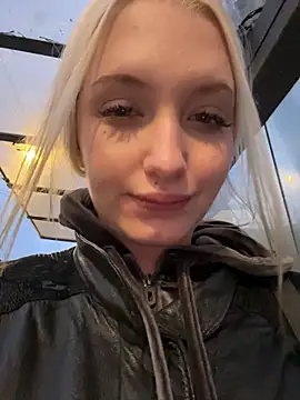 Milkyy wway online show from 12/21/25, 06:37