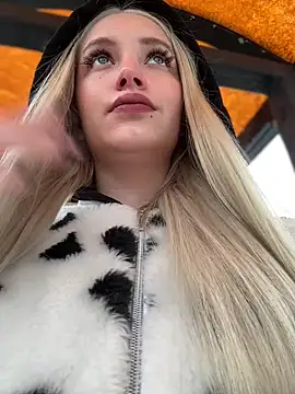 Milkyy wway online show from 03/03/25, 07:35