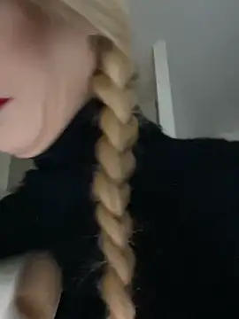 Lolitaxlola online show from 04/05/26, 08:37