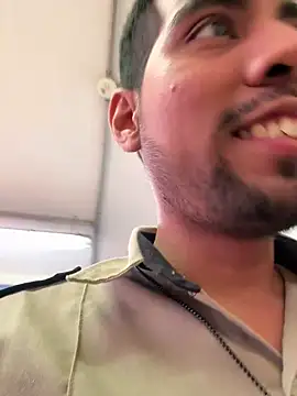 Snapshot of EnriquePersian197 chatting on 03/20/25, 03:47 EnriquePersian197 online show from 03/20/25, 03:47