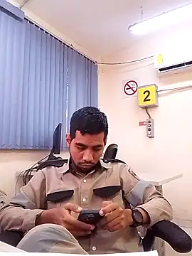 Snapshot of EnriquePersian197 chatting on 03/03/25, 02:28 EnriquePersian197 online show from 03/03/25, 02:28