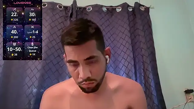 Snapshot of EnriquePersian197 chatting on 09/19/25, 07:51 EnriquePersian197 online show from 09/19/25, 07:51