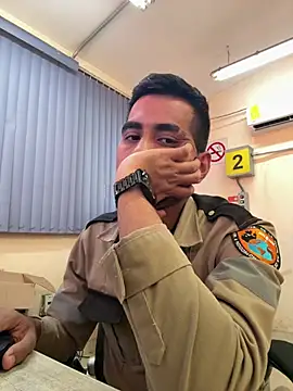 Snapshot of EnriquePersian197 chatting on 02/20/25, 09:53 EnriquePersian197 online show from 02/20/25, 09:53