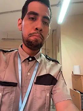 EnriquePersian197 online show from 06/18/26, 02:55
