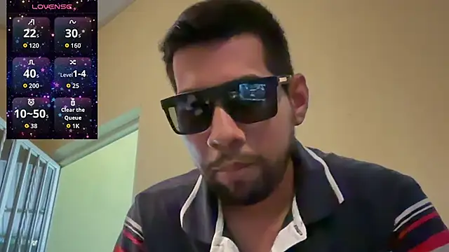 Snapshot of EnriquePersian197 chatting on 10/07/25, 06:53 EnriquePersian197 online show from 10/07/25, 06:53