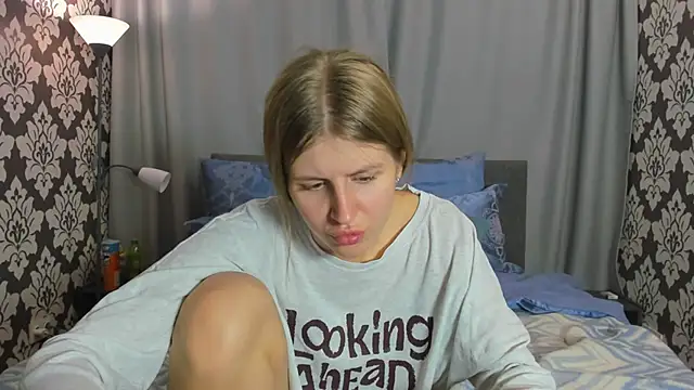 Snapshot of kirraa_ chatting on 09/15/25, 05:13 kirraa online show from 09/15/25, 05:13