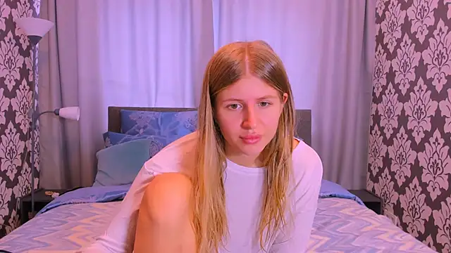 Snapshot of kirraa_ chatting on 09/09/25, 11:19 kirraa online show from 09/09/25, 11:19