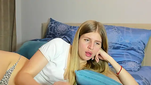 kirraa  online show from 01/05/26, 09:07