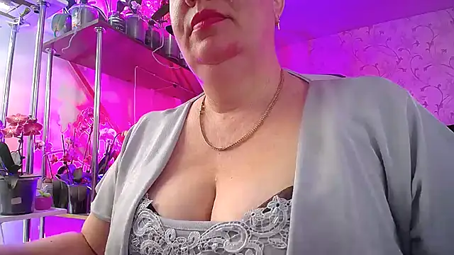  Sweet Woman online show from 03/15/25, 08:15