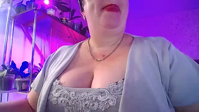 Snapshot of _Sweet_Woman chatting on 07/18/26, 05:27 Sweet Woman online show from 07/18/26, 05:27
