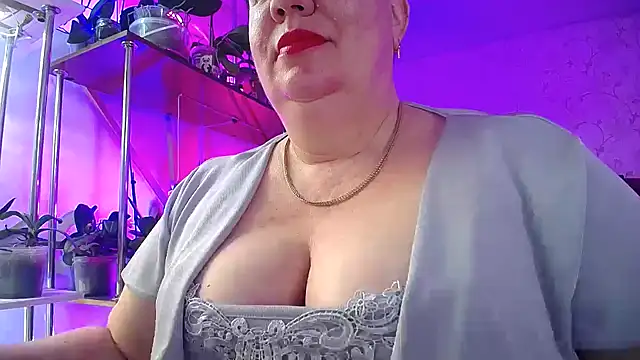  Sweet Woman online show from 02/15/26, 11:09