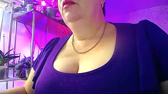 Sweet Woman online show from 10/11/25, 04:24
