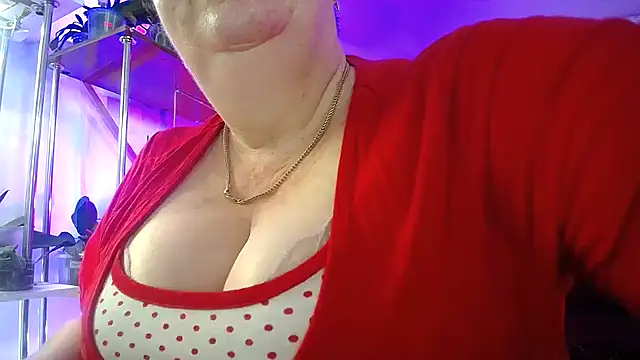  Sweet Woman online show from 05/18/26, 05:02